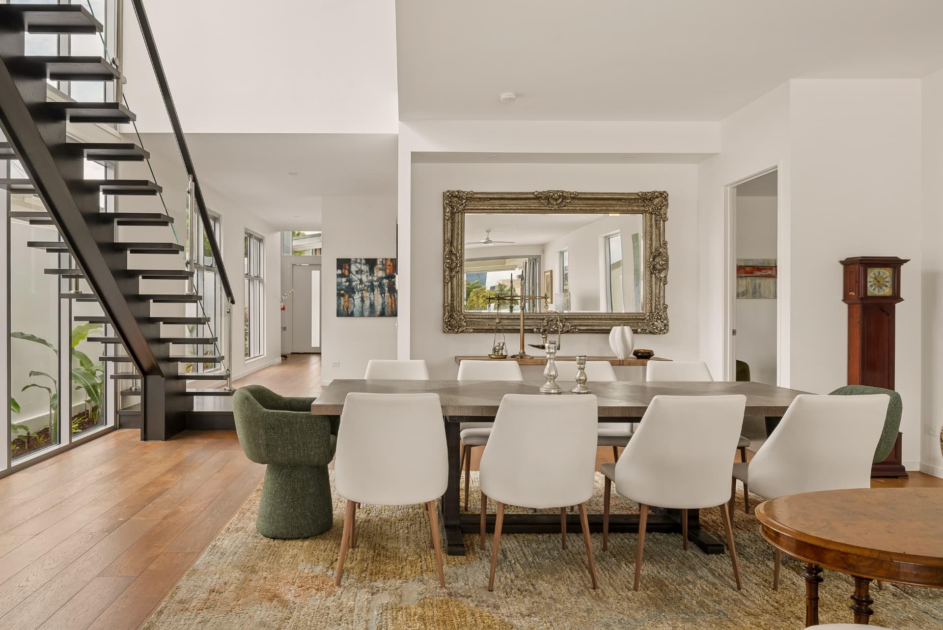 242 Kent Street photo 7