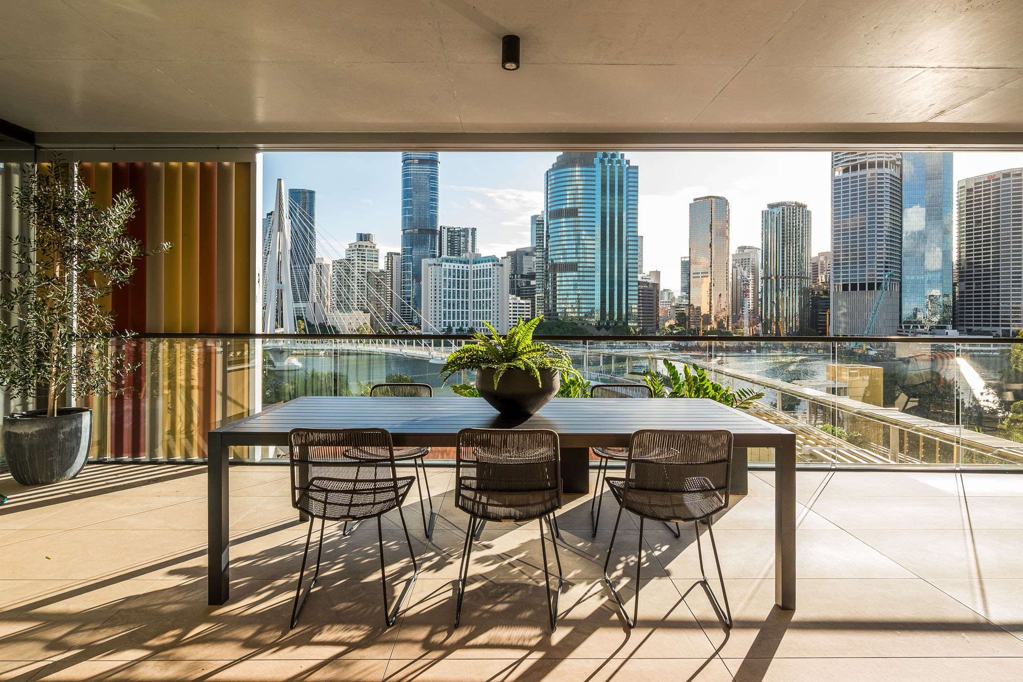1/2 Scott Street, Kangaroo Point photo 6