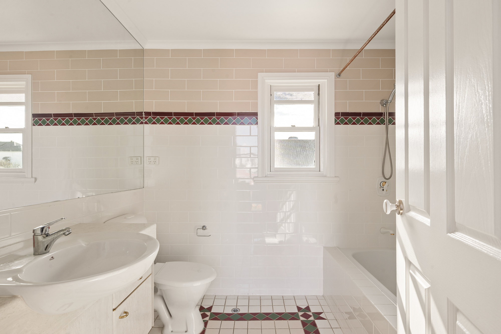 187 Arthur Street photo 16