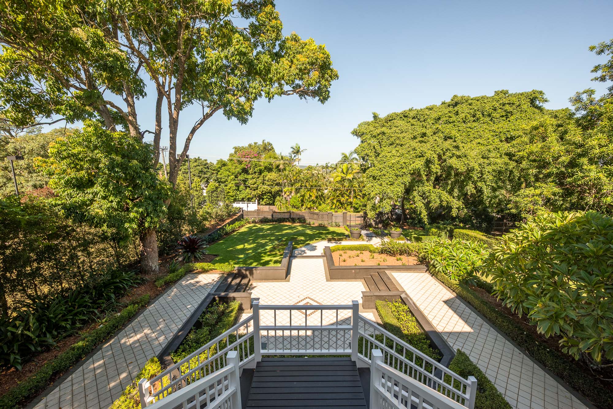 207 Dewar Terrace photo 10