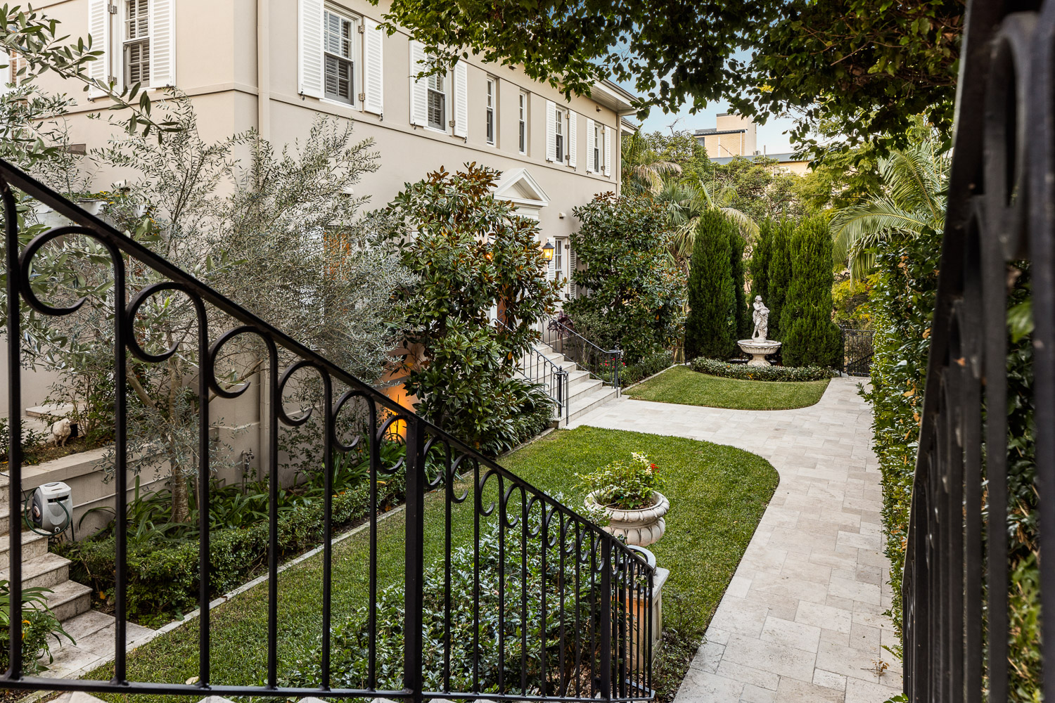 68 Markwell Street photo 2